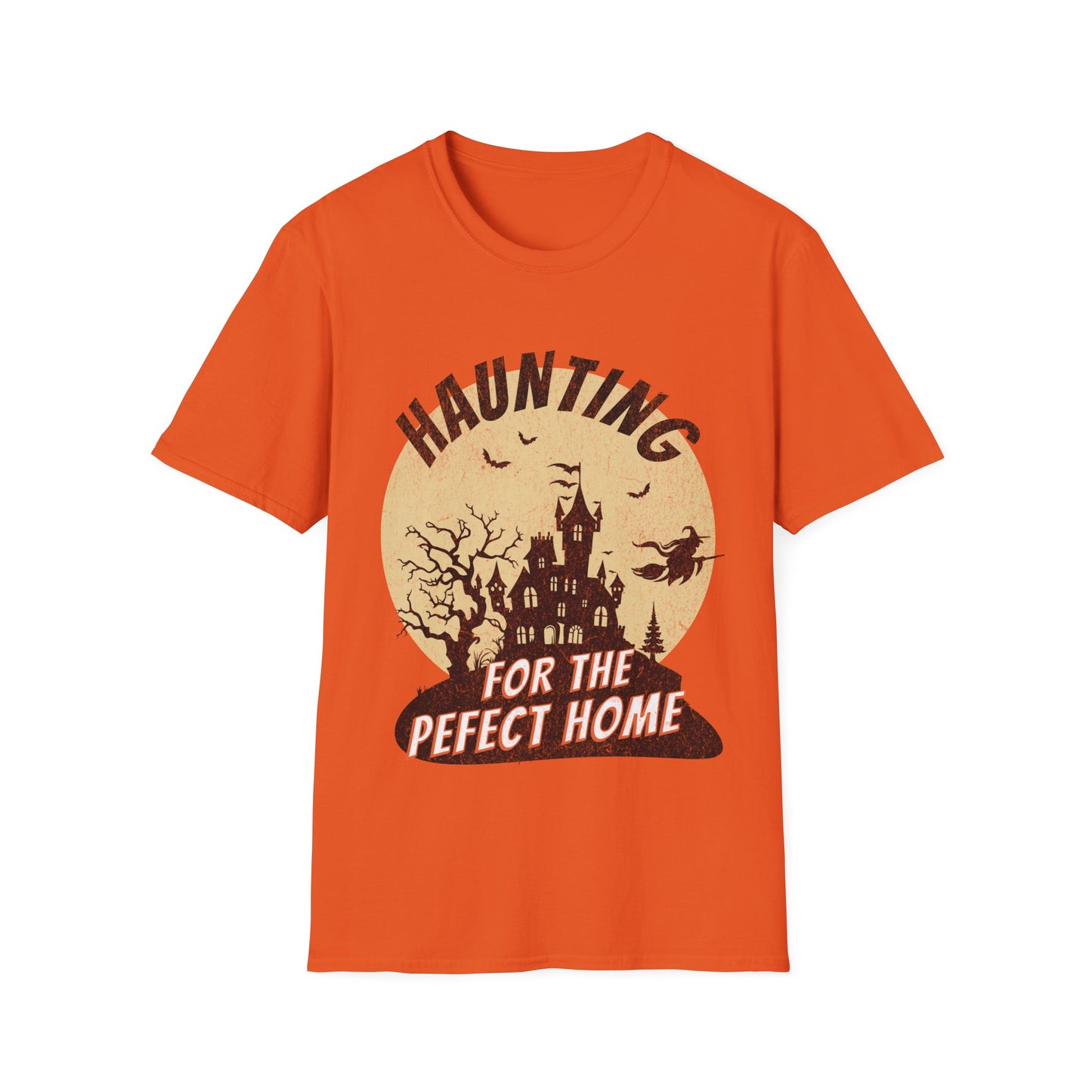 Haunting for the Perfect Home – Halloween Real Estate T-Shirt