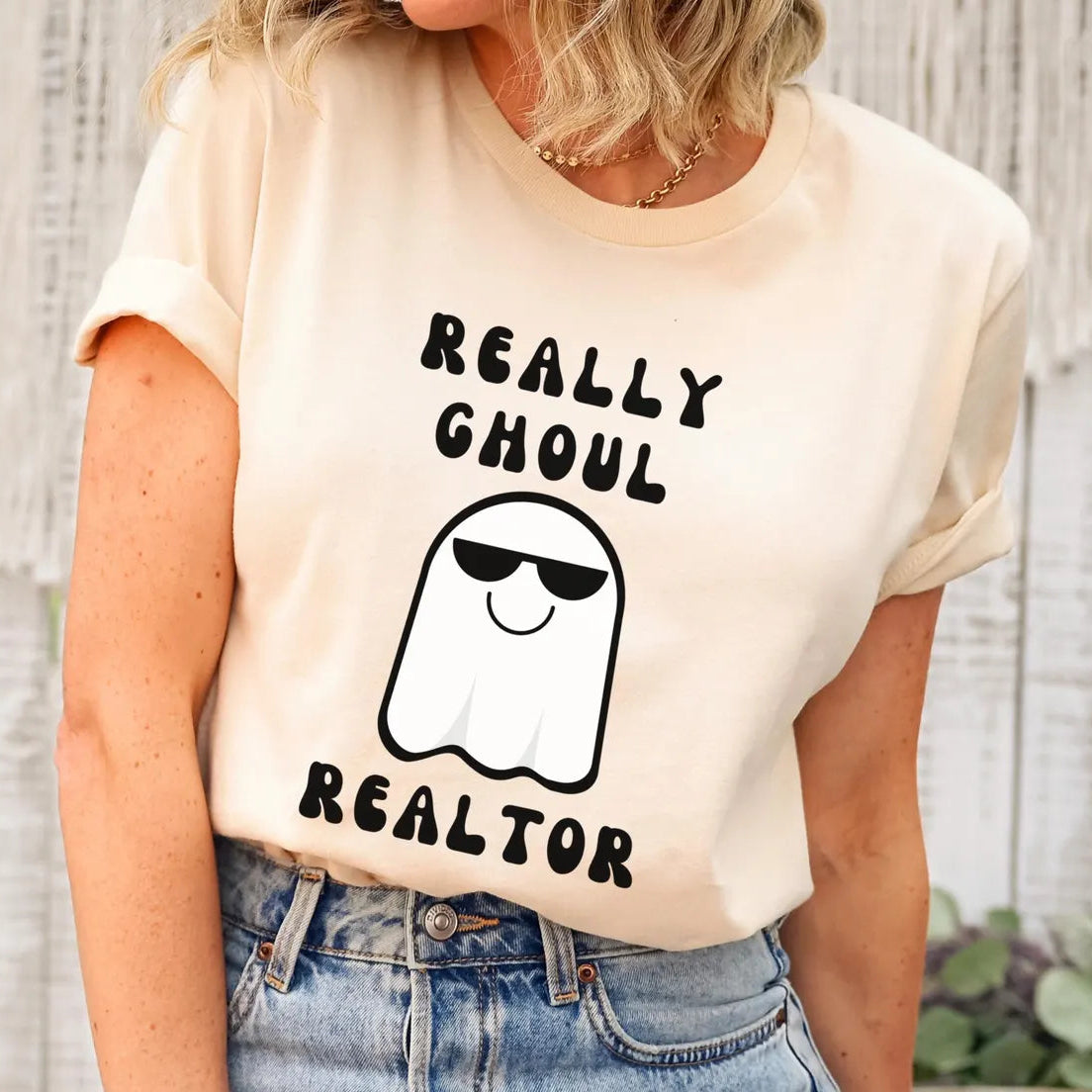Really Ghoul Realtor – Halloween Real Estate T-Shirt